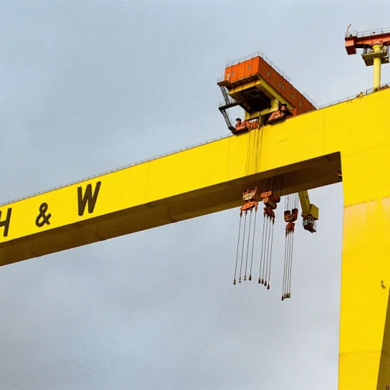 Comment le core balance ct transforme la protection électrique dans les chantiers navals